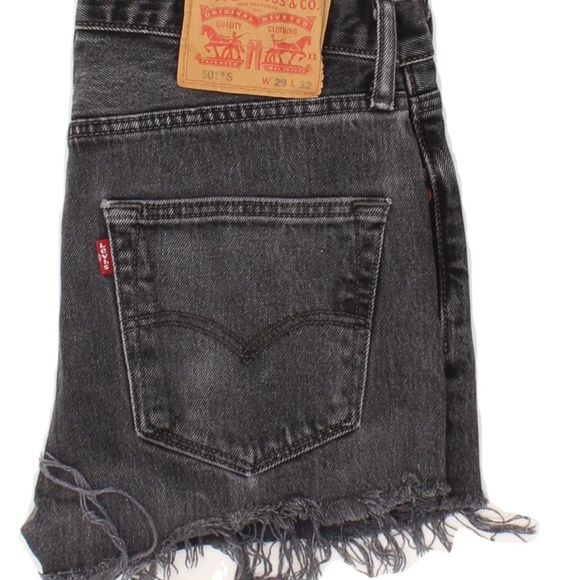 Vintage Levi Jean Shorts - Picture 3 of 7